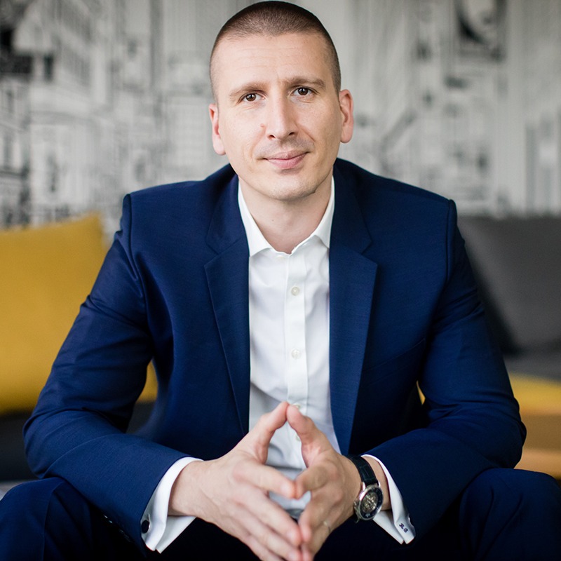 Radu Ciocoiu CEO Raiffeisen Leasing