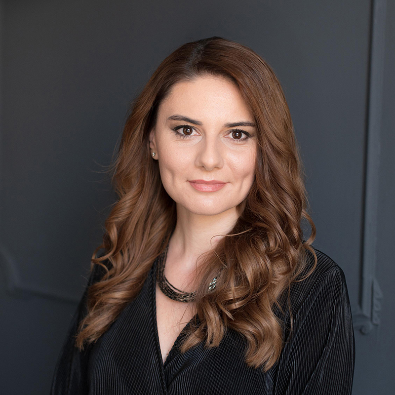 Ramona Pîrlog Mercedes-Benz