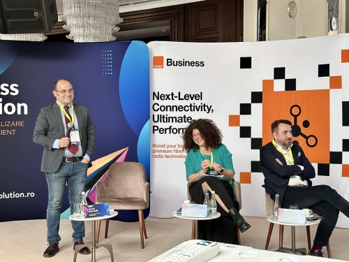 62B91338-6973-4E8C-9C0C-207635D95B38 1 102 a